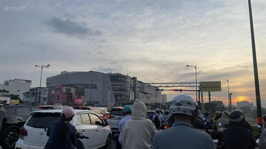 1.300m2 ngang 35m đất 3 mặt tiền phạm văn đồng xây toà nhà văn phòng, nhà hàng, ks chỉ 185 tỷ tl