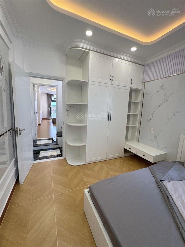 8,99 tỷ  phan xích long  46.7m2  siêu phẩm mới đẹp  4 tầng + mái che thang  hẻm thoáng rộng