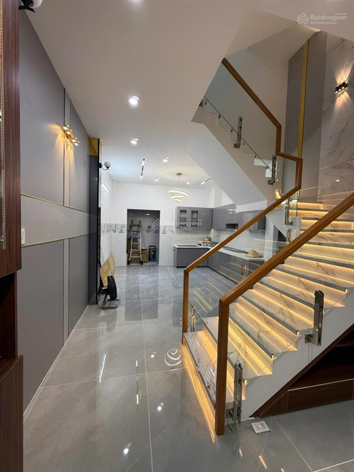 Hailongreal nhà 4.25tỷ, dt 4.2x15m, 4 tầng, mới 100%, lê văn lương nối dài, long hậu, đường 10m