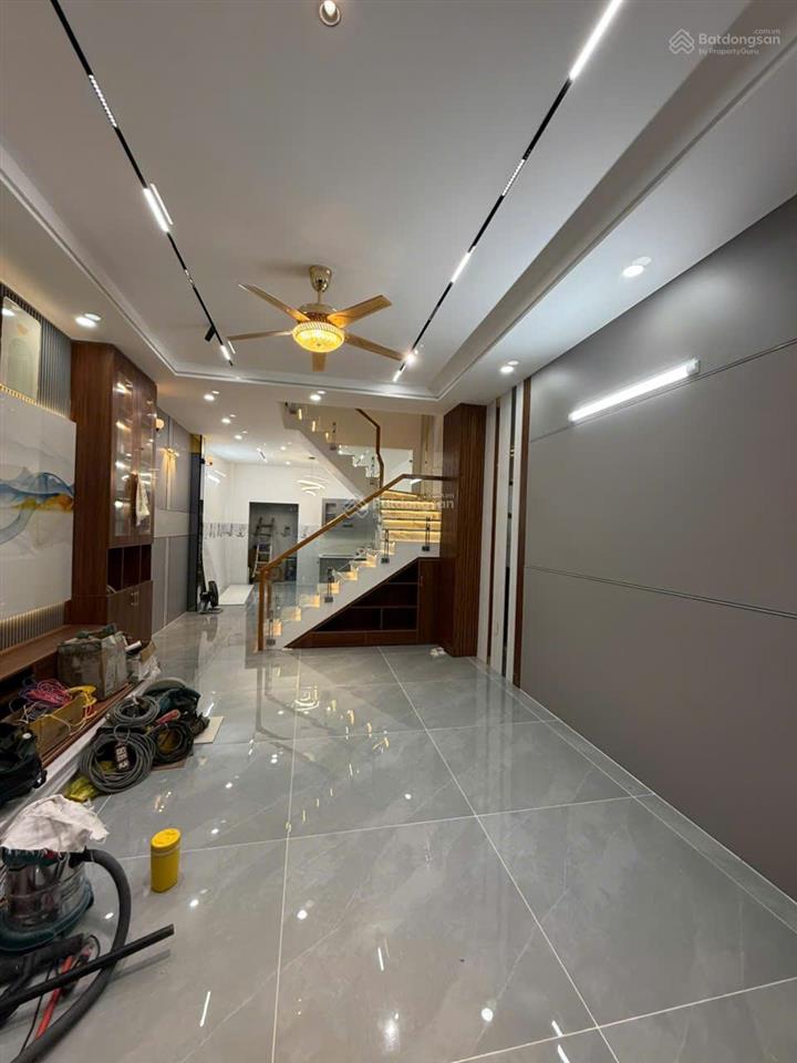 Hailongreal nhà 4.25tỷ, dt 4.2x15m, 4 tầng, mới 100%, lê văn lương nối dài, long hậu, đường 10m