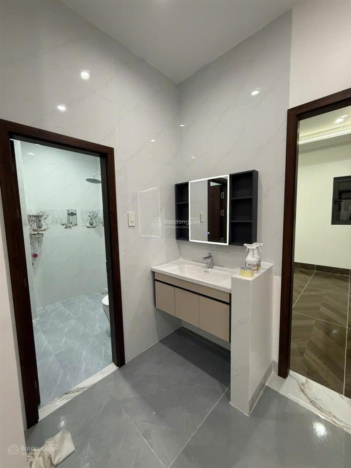 Hailongreal nhà 4.25tỷ, dt 4.2x15m, 4 tầng, mới 100%, lê văn lương nối dài, long hậu, đường 10m