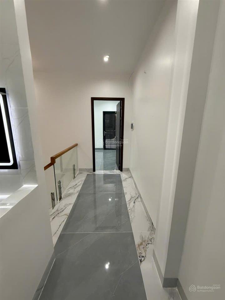 Hailongreal nhà 4.25tỷ, dt 4.2x15m, 4 tầng, mới 100%, lê văn lương nối dài, long hậu, đường 10m