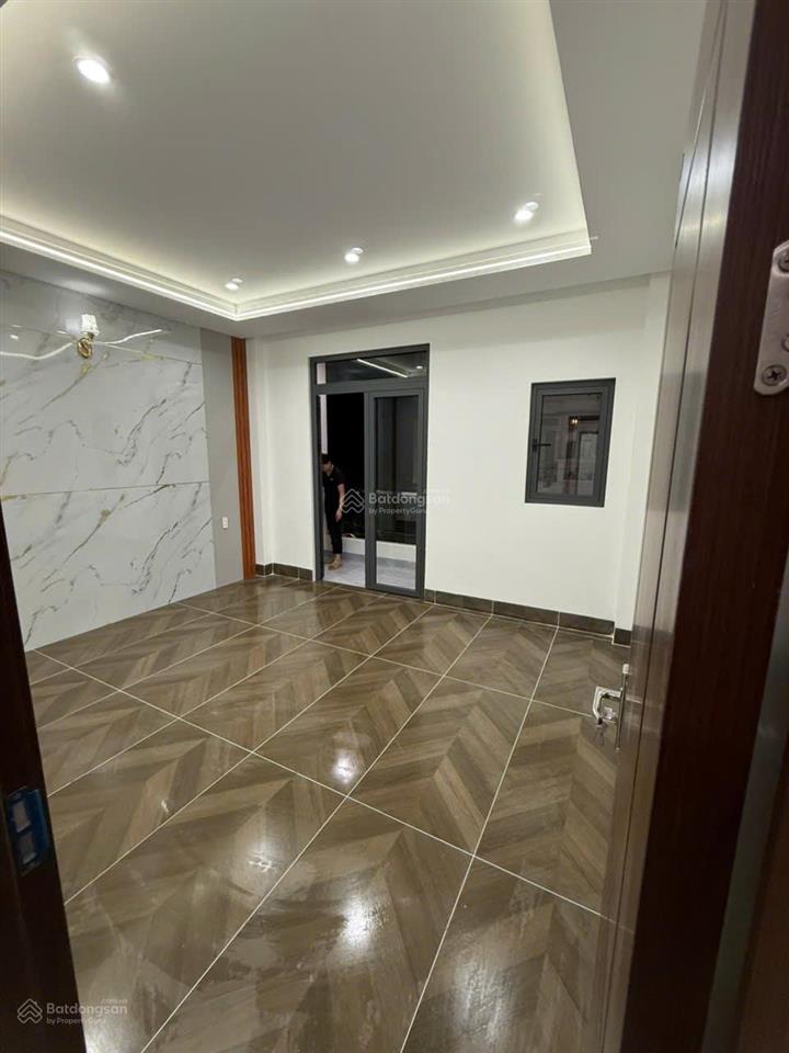 Hailongreal nhà 4.25tỷ, dt 4.2x15m, 4 tầng, mới 100%, lê văn lương nối dài, long hậu, đường 10m