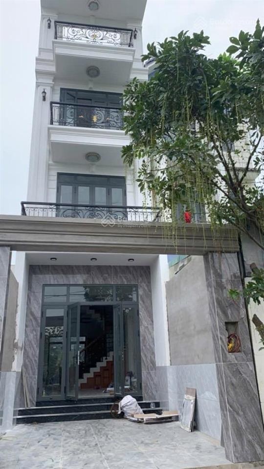 Nhà đẹp 4 tầng  ở ngay đón tết  đường 11 trường thọ, thủ đức