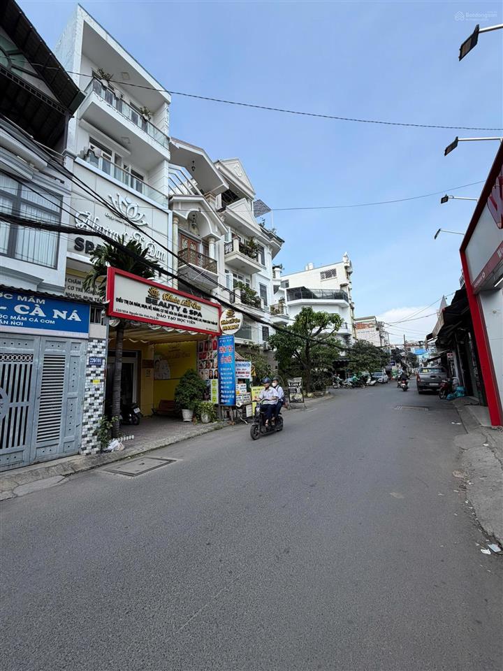 Bán mặt tiền kinh doanh đường 10m, 4.5x15m, sân 5m, 5 tầng 11.9 tỷ