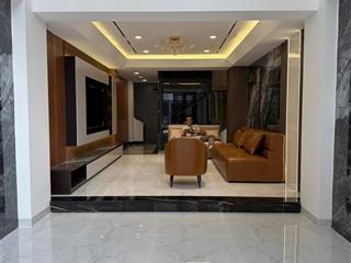 Chính chủ bán nhà mới xây 1 triệt 5 lầu tại đường cách mạng tháng tám, phường 5, tân bình