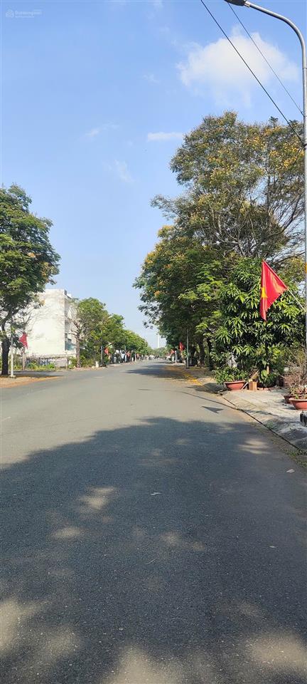 Nền nhà phố kdc hưng phú dt 6x22 đường rộng 15m, giá 81tr/m2, p. phước long, tp hcm