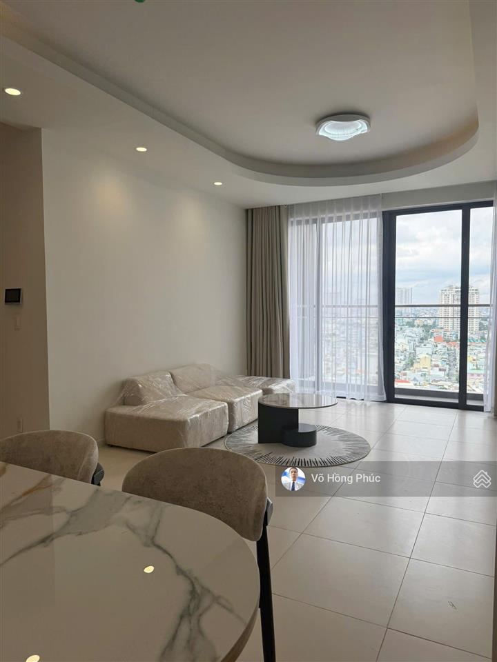 Cho thuê căn hộ 3 pn 137 m2 full nội thất giá 27 triệu/tháng, không cho nuôi thú cưng