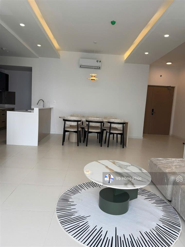 Cho thuê căn hộ 3 pn 137 m2 full nội thất giá 27 triệu/tháng, không cho nuôi thú cưng