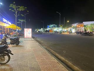 Duy nhất đất đường lớn d10, sát bên 2 khu công nghiệp, kinh doanh thuận tiện, giá tốt!