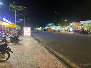 Bán đất đường lớn d10, sát bên 2 khu công nghiệp, kinh doanh thuận tiện, giá tốt