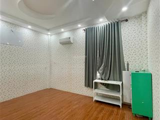 Cho thuê nhà mặt tiền phạm hùng  vị trí đẹp, sẵn tiện ích