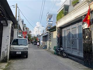 Bán nhà mặt tiền đông hưng thuận 06, 4.6x24m, nở hậu 4.8m, nhà sạch đẹp, sân rộng, tht, q12