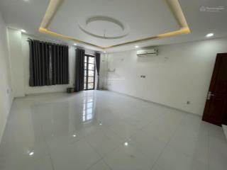Cho thuê vp có ban công rộng rãi, sạch sẽ ở cityland