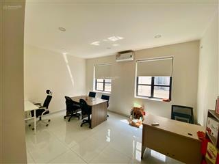 Văn phòng cityland 5tr sẵn bàn ghế