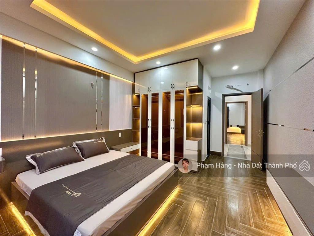 Bán nhà đẹp phường thạnh xuân, quận 12  full công năng, có gara ô tô, phòng xông hơi