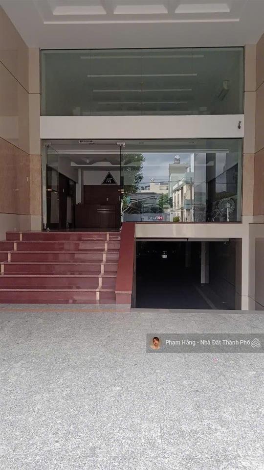 Cho thuê toà nhà văn phòng 222m2/sàn x 7 tầng + hầm