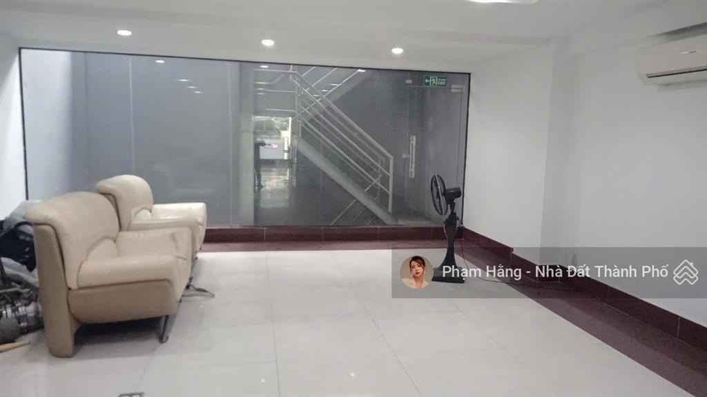 Cho thuê toà nhà văn phòng 222m2/sàn x 7 tầng + hầm