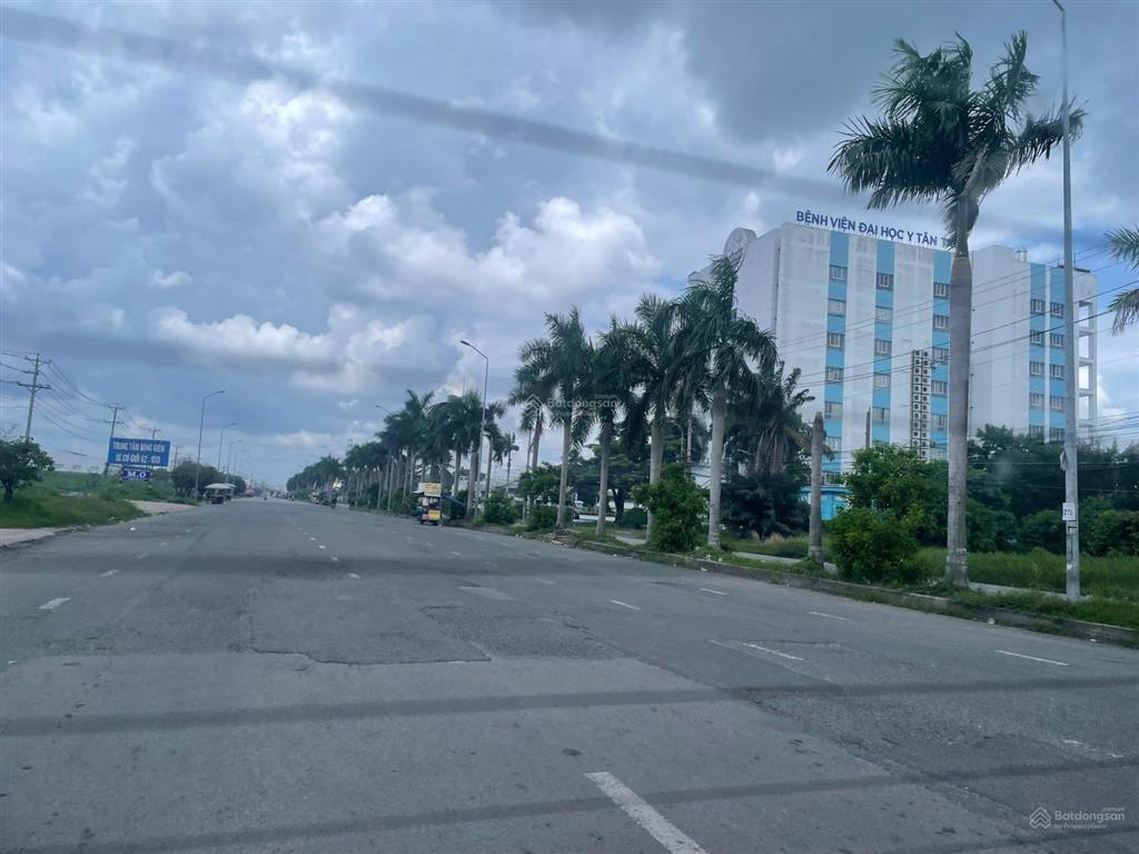 Cần bán gấp đi mỹ trạm đăng kiểm 7600m2, ngay bệnh viện tân tạo, đức hòa, long an giá 51 tỷ tl