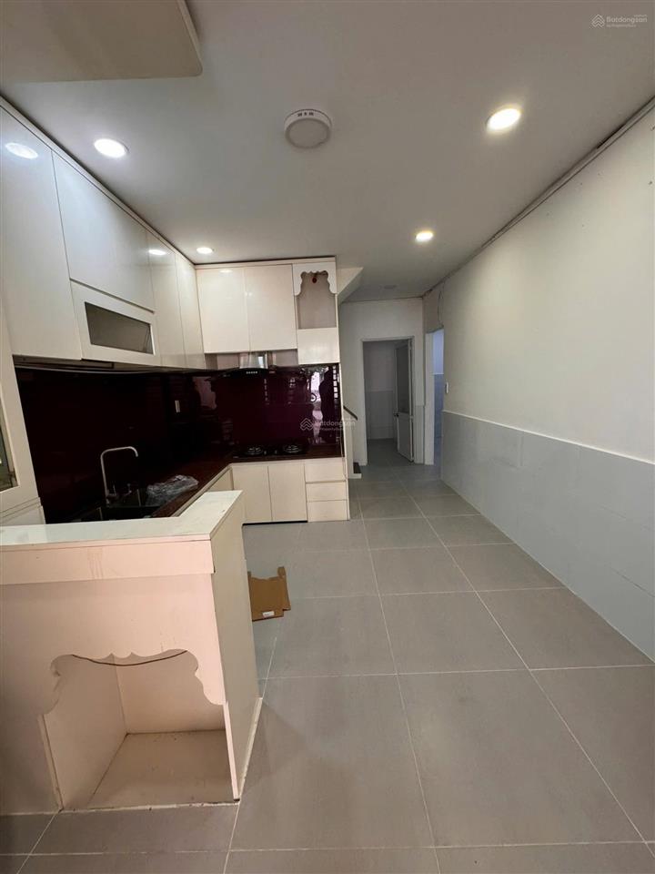 Bán nhà khu làng đại học nguyễn gia trí 3.5x9m hậu 7m 2 tầng, giá 5.4 tỷ