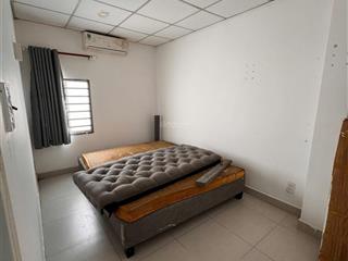 Bán nhà khu làng đại học nguyễn gia trí 3.5x9m hậu 7m 2 tầng, giá 5.4 tỷ