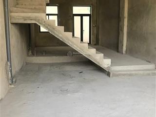 Nhà thô liền kề mặt tiền phạm hùng, hầm trệt 2.5 lầu giá bán 15tỷ800,  0906 331 ***
