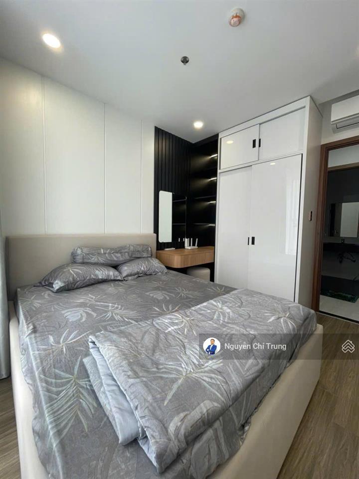 Bán gấp căn hộ happy one central 2pn2wc 70m2, sẵn hđ thuê 11 triệu/tháng, full nội thất