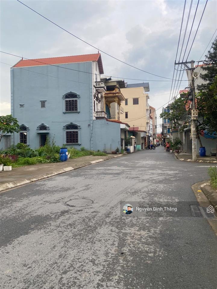 Bán 59.1m2 trục chính xóm 6 , bát tràng , hà nội , ô tô tránh