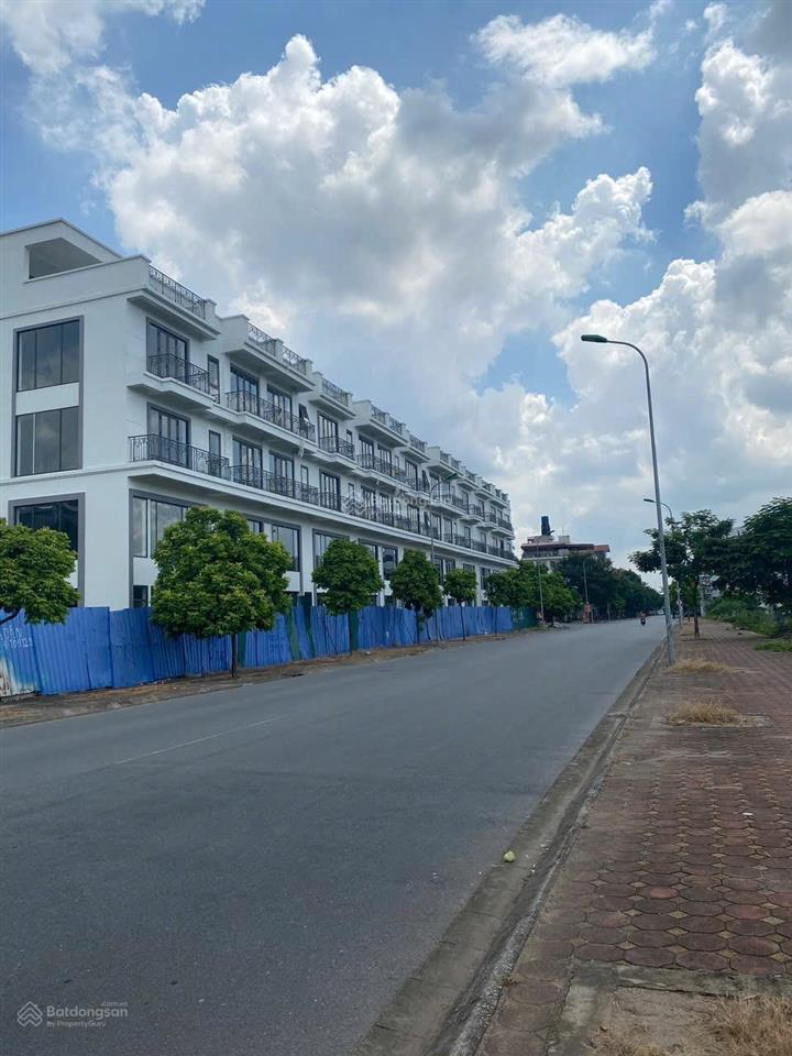 Bán 3 căn shophouse liền nhau vị trí kinh doanh, trâu quỳ, gia lâm