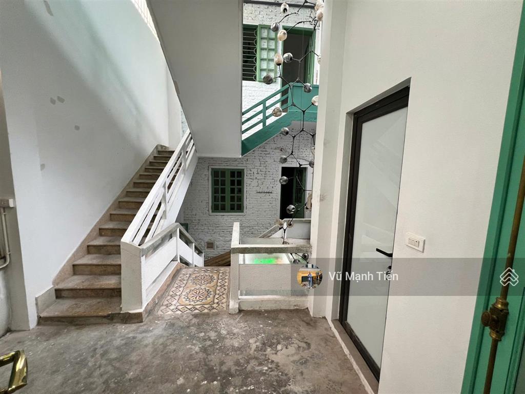 Nhà cổ mặt phố phùng khắc khoan 60 m2 mặt tiền 4.5m, giá 11 triệu/tháng.  0986 226 ***