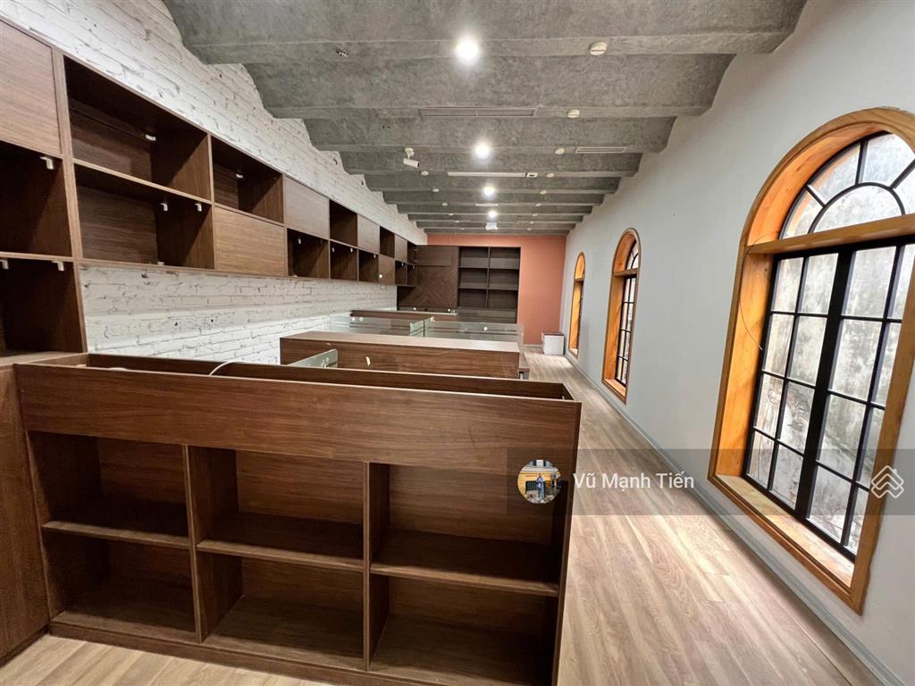 Nhà cổ mặt phố phùng khắc khoan 60 m2 mặt tiền 4.5m, giá 11 triệu/tháng.  0986 226 ***