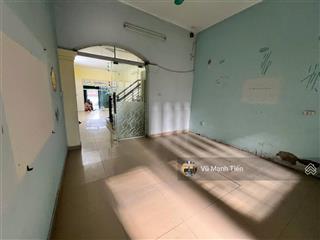 Cho thuê nhà 250 khương trung 100 m2 x 5 tầng, mặt tiền 4.5 m, ngõ ô tô tránh, giá 29 triệu/tháng