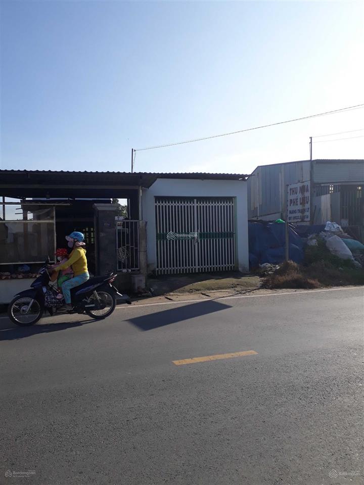 Nhà mặt tiền đường đức hòa thượng, huyện đức hòa, long an. cách vòng xoay đt824, 823d chỉ 1.5km