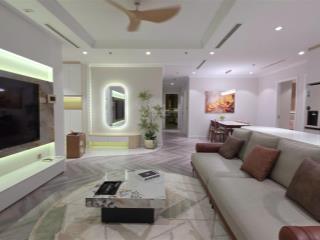 Cần bán gấp căn hộ cao cấp 4pn 3wc, sở hữu vĩnh viễn, 159m2, vinhomes central park, view đẹp