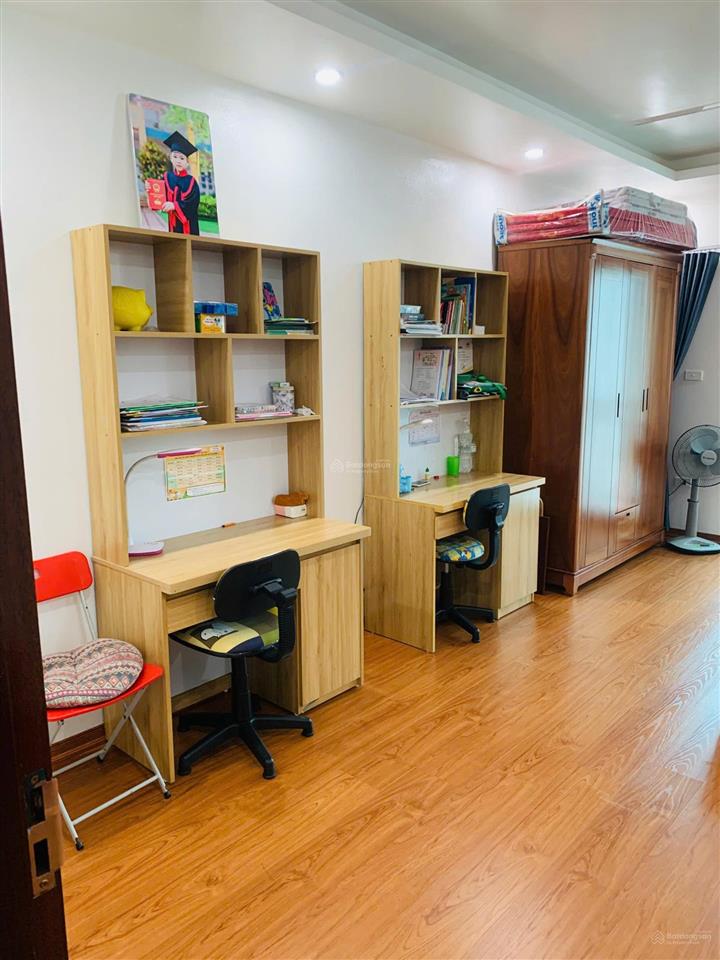 Chính chủ bán nhà kim giang, linh đàm ô tô 10m, 40m2x 5 tầng còn siêu mới full nội thất