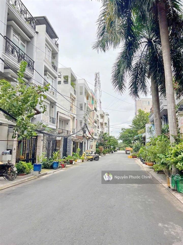 Hót nhất khu vực bán lô đất mt đường 37 sát đường lâm văn bền p bình thuận q7 0908 231 ***