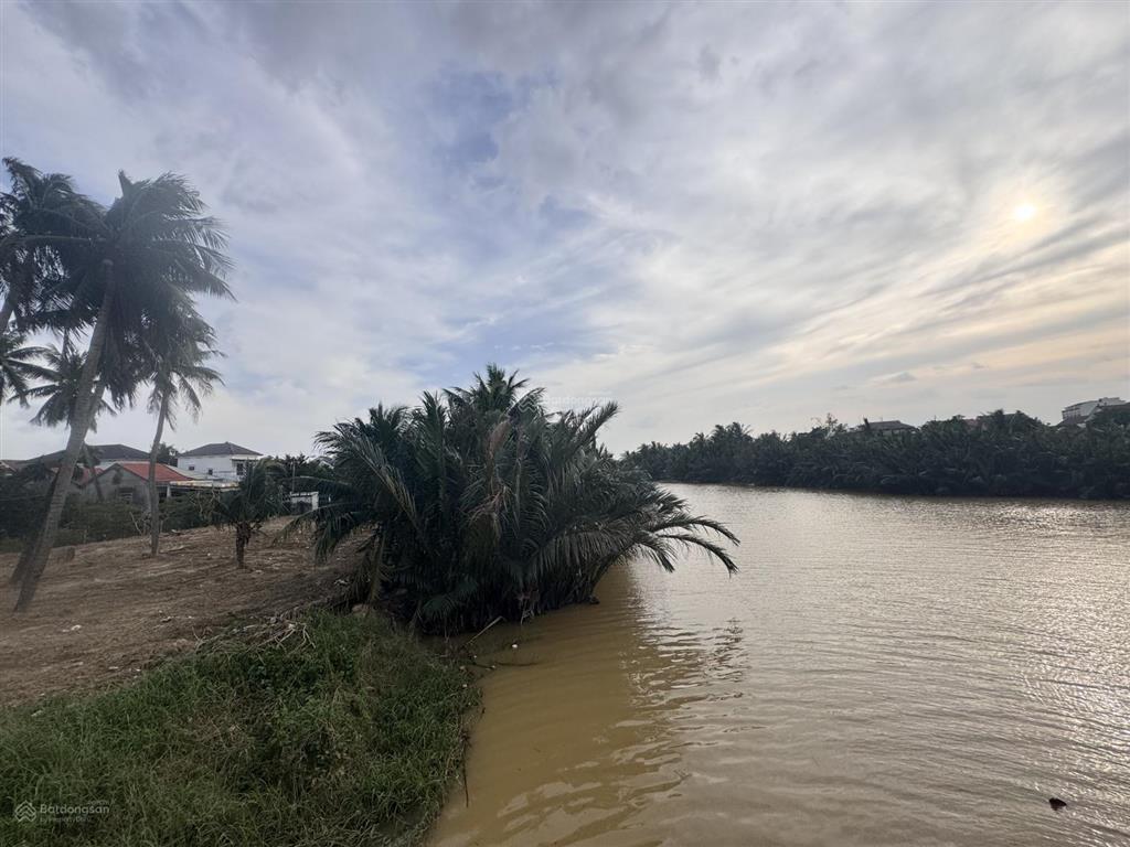 Đất hiếm tại hội an bán đất mặt sông trung tâm hội an giá, 52,55 triệu/m2, tổng 1333m2, hội an