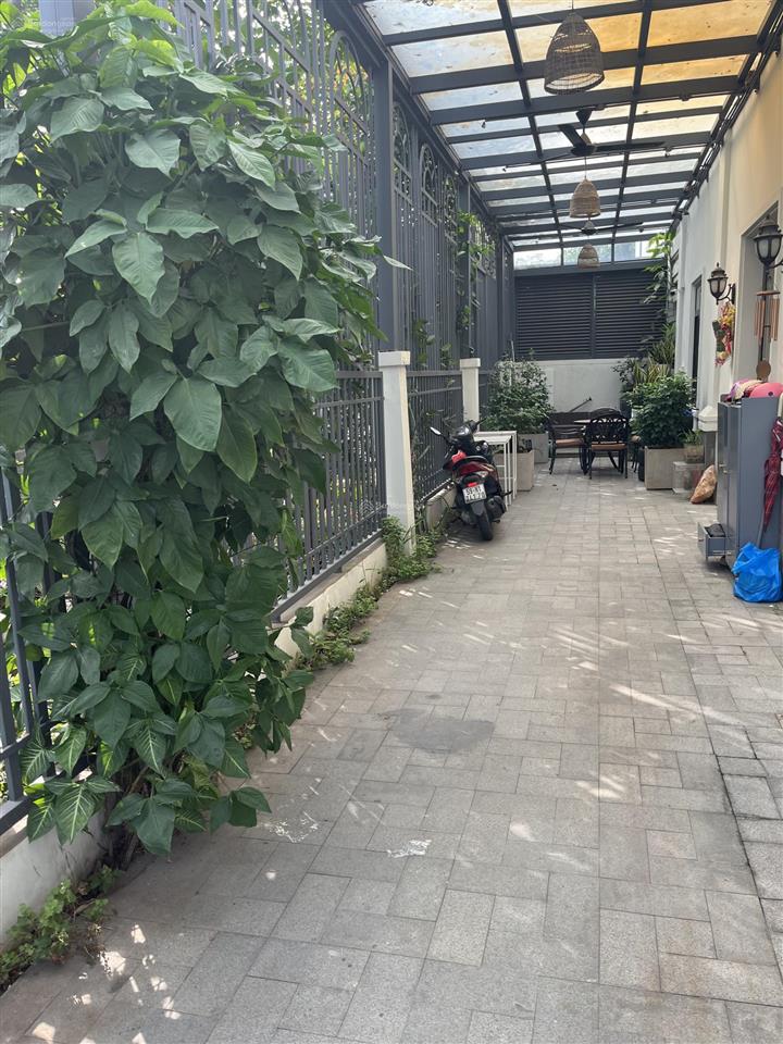 Bán shophouse tại lakeview city, 65 tỷ, 168m2,có thương lượng( 8,4x20)