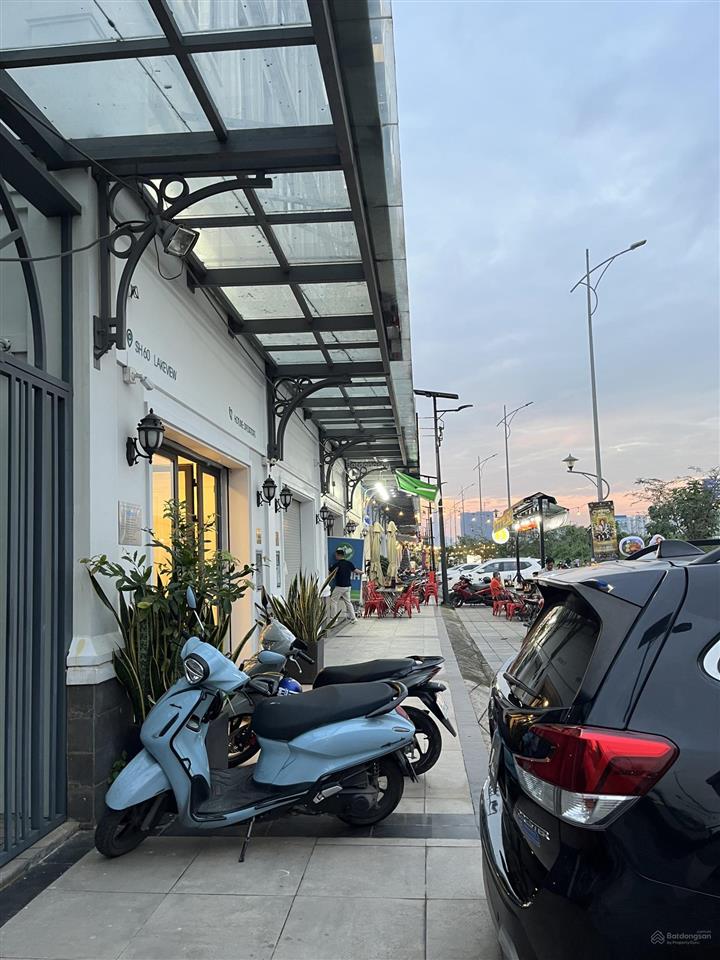 Bán shophouse tại lakeview city, 65 tỷ, 168m2,có thương lượng( 8,4x20)