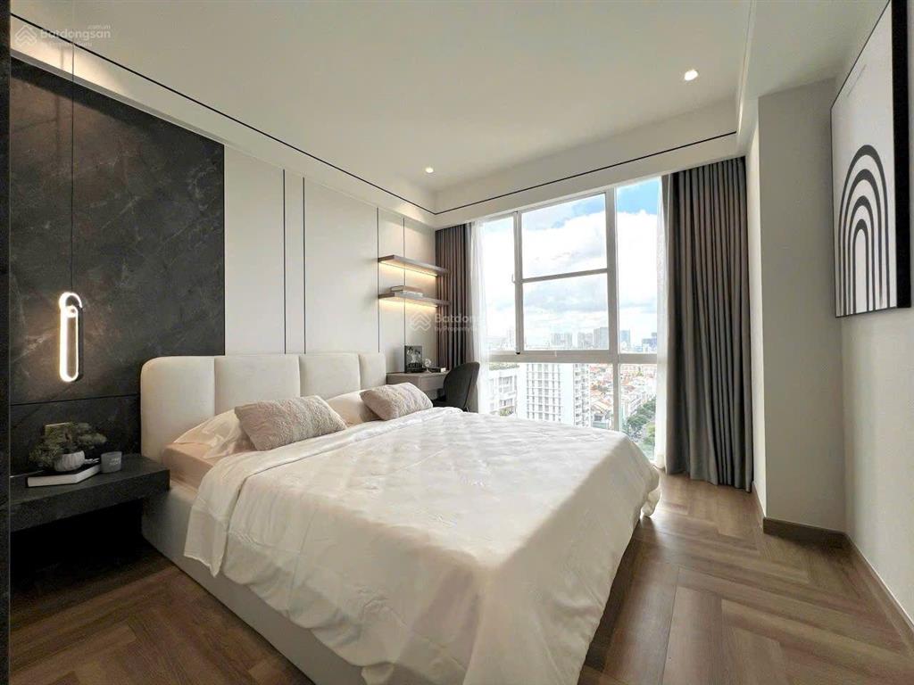 Bán căn hộ cao cấp mới riverpark residencs, 3 phòng ngủ.  ms loan 0907 904 ***