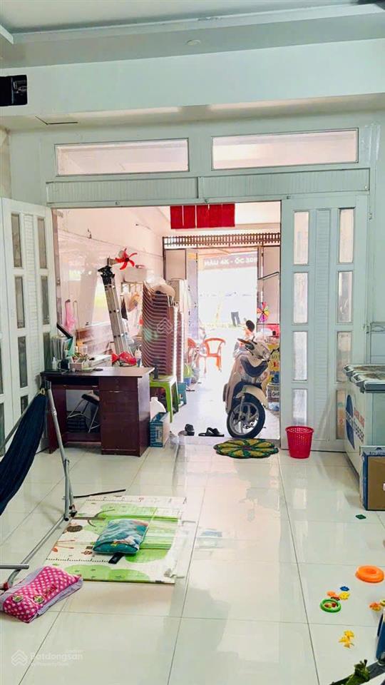 Bán nhà mặt tiền đường mễ cốc f15 quận 8. 3 lầu. giá 7.4 tỷ thương lượng