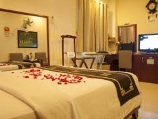 Mặt tiền đường số phạm thế hiển f7q8, 3 lầu( 120m2) . giá 9.9 tỷ thương lượng