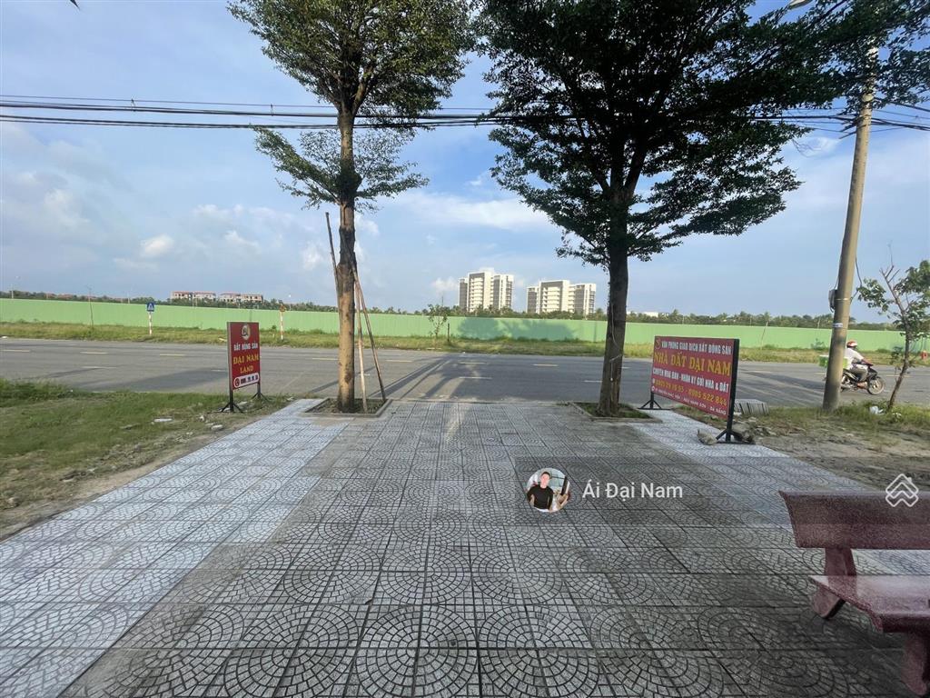 Chính chủ cần chào bán cặp đất biển sơn thuỷ trục đường trần quốc hoàn  dt 225m. hướng nam