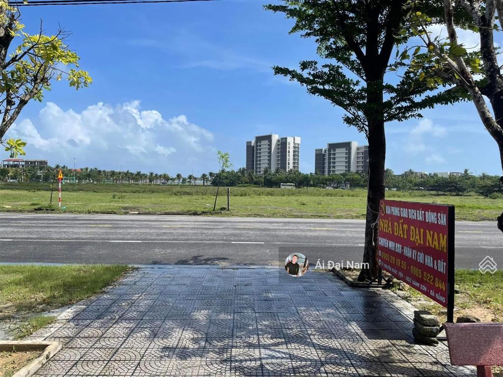 Chính chủ cần chào bán cặp đất biển sơn thuỷ trục đường trần quốc hoàn  dt 225m. hướng nam