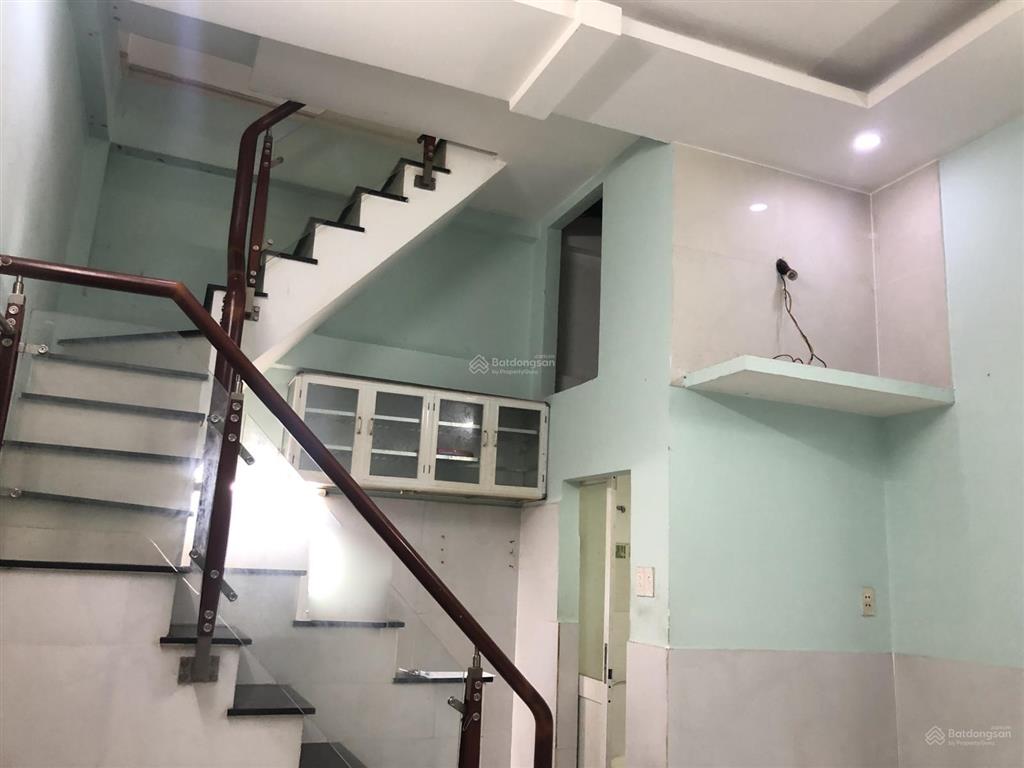 Bán nhà hẻm 3.5m hậu giang, 24m2, 1 trệt 1 lầu!