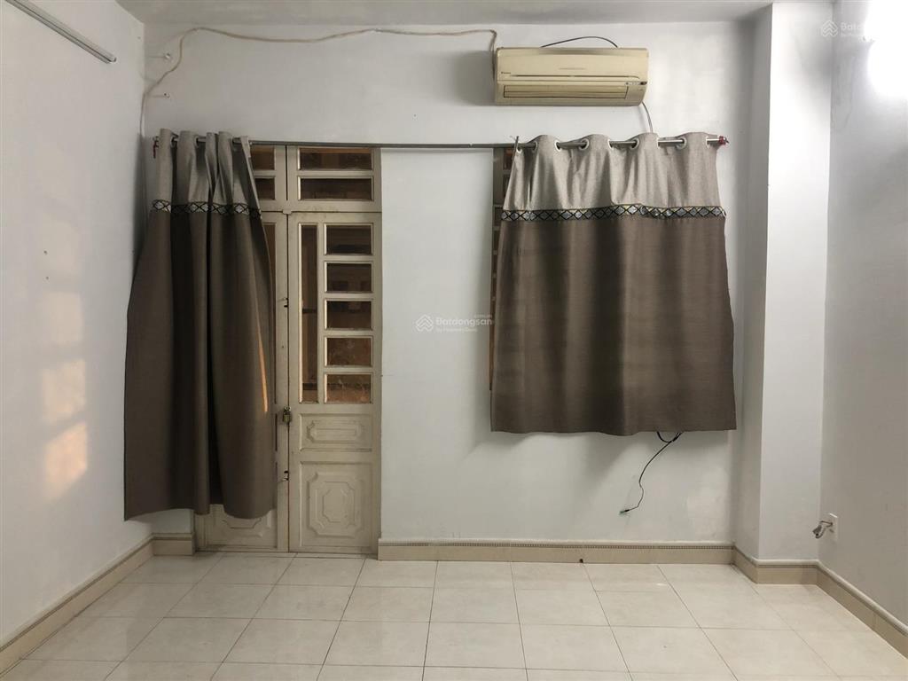 Bán nhà hẻm 3.5m hậu giang, 24m2, 1 trệt 1 lầu!