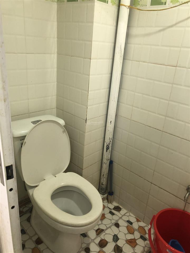 Bán nhà hẻm 3.5m hậu giang, 24m2, 1 trệt 1 lầu!