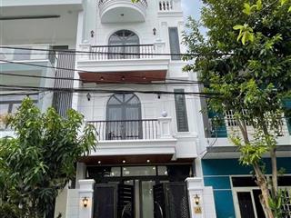 Bán nhà 4 tầng đường hoàng quốc việt, sơn trà, cách biển 1km full nội thất mới cao cấp giá siêu tốt