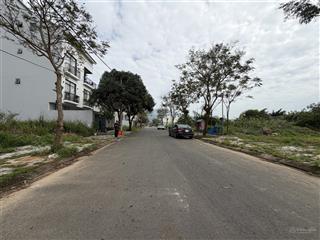 Bán lô đất 300m2 đường trần sâm sơn trà, lưng tựa núi mặt hướng biển siêu vip nghỉ dưỡng và đầu tư