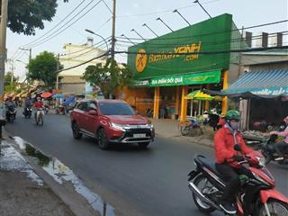 Hạ gần 10 tỷ bán giá còn 29,5 tỷ.
nhà mt đường 11 linh xuân thủ đức